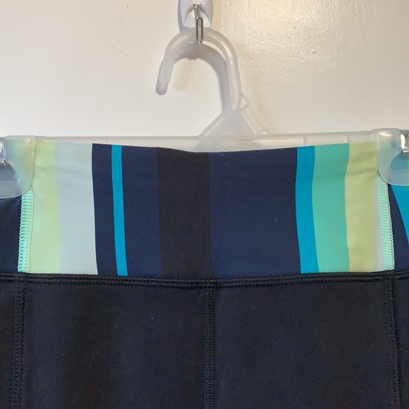 Lululemon leggings size 2 black - Picture 4 of 8